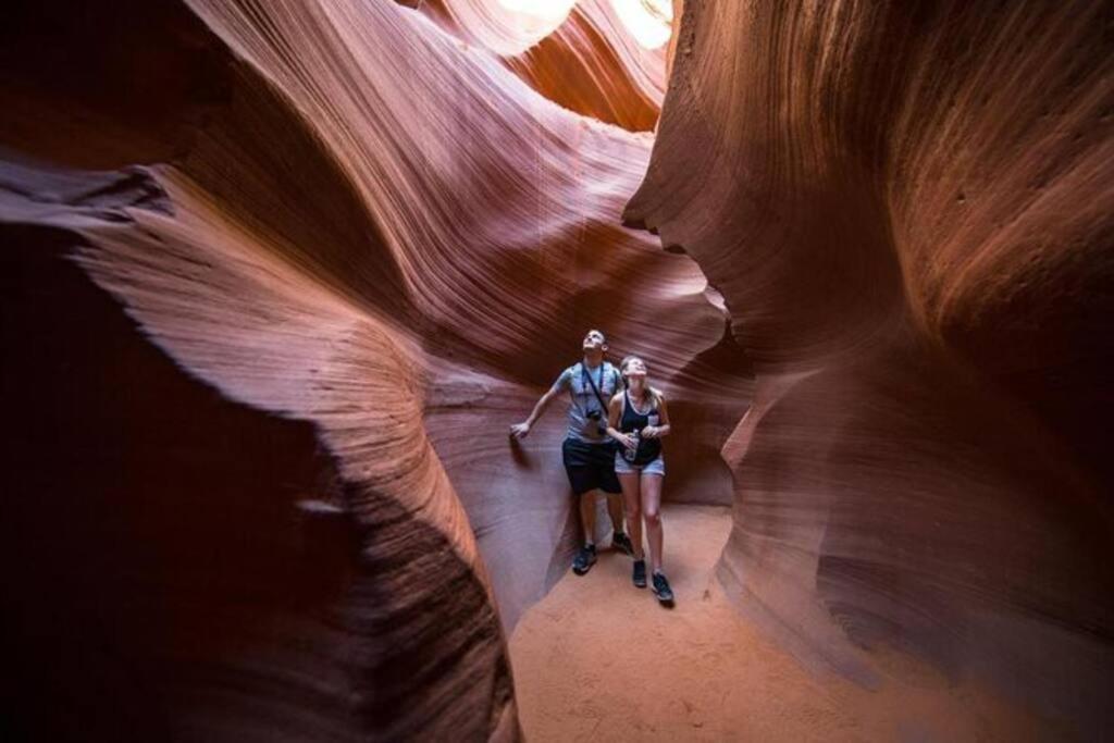 Close To Fresh Creek! Sleeps 12 ~ Amazing Views W/Serene Open Space ~ Hot Tub + Game Room ~ Trails Outside Sedona Kültér fotó