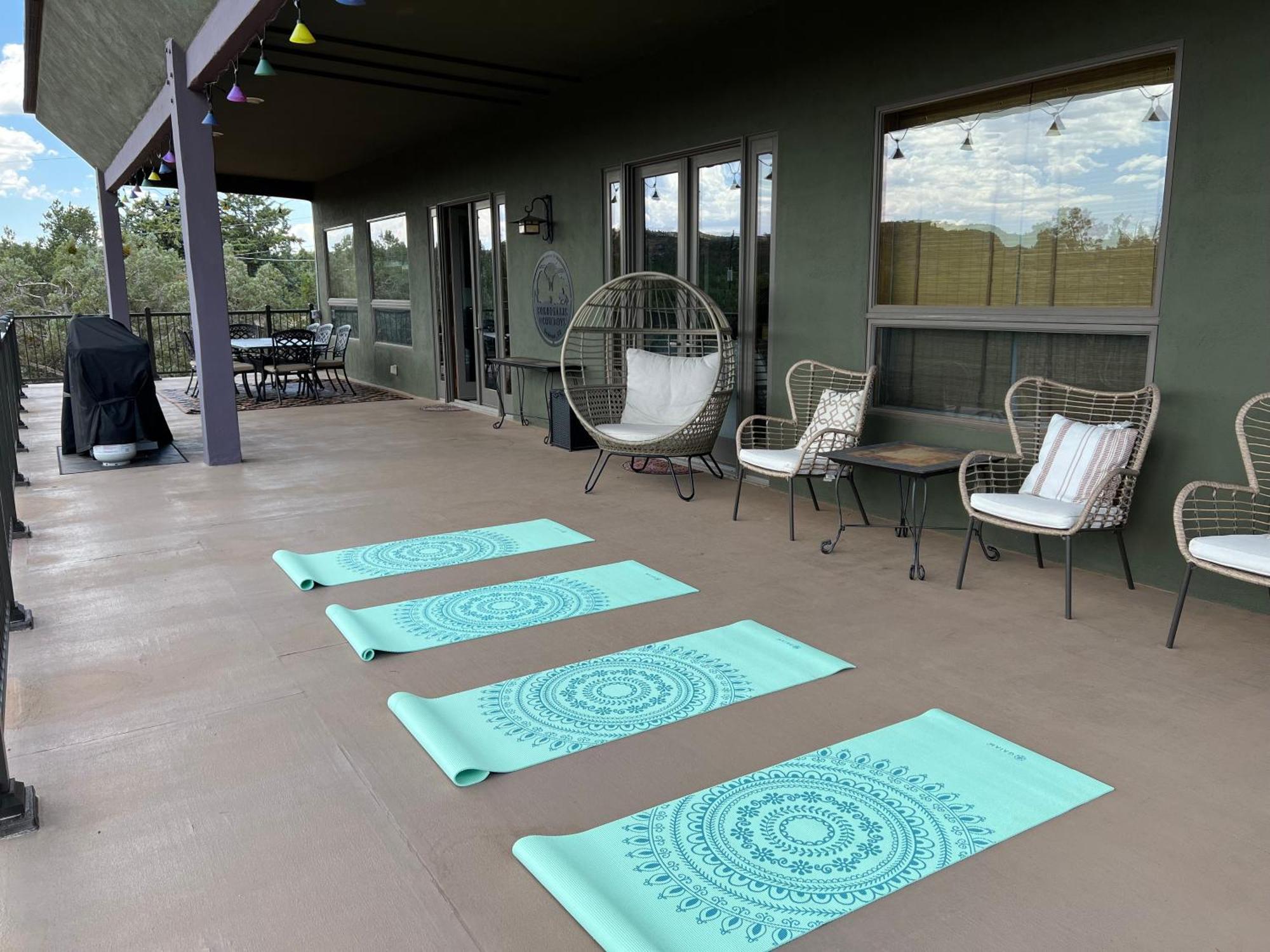 Close To Fresh Creek! Sleeps 12 ~ Amazing Views W/Serene Open Space ~ Hot Tub + Game Room ~ Trails Outside Sedona Kültér fotó